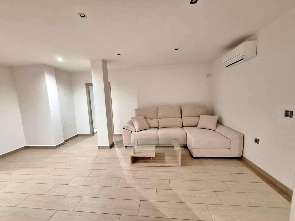 House – Detached Villa in Torrevieja