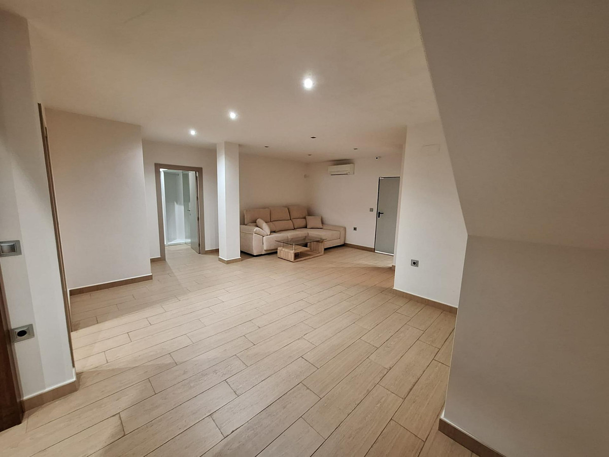House – Detached Villa in Torrevieja