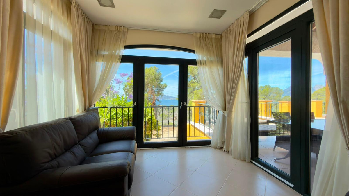 House – Bungalow in Altea