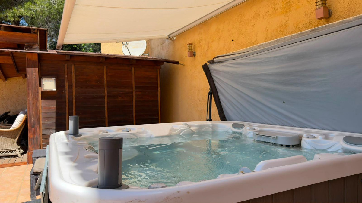 House – Bungalow in Altea