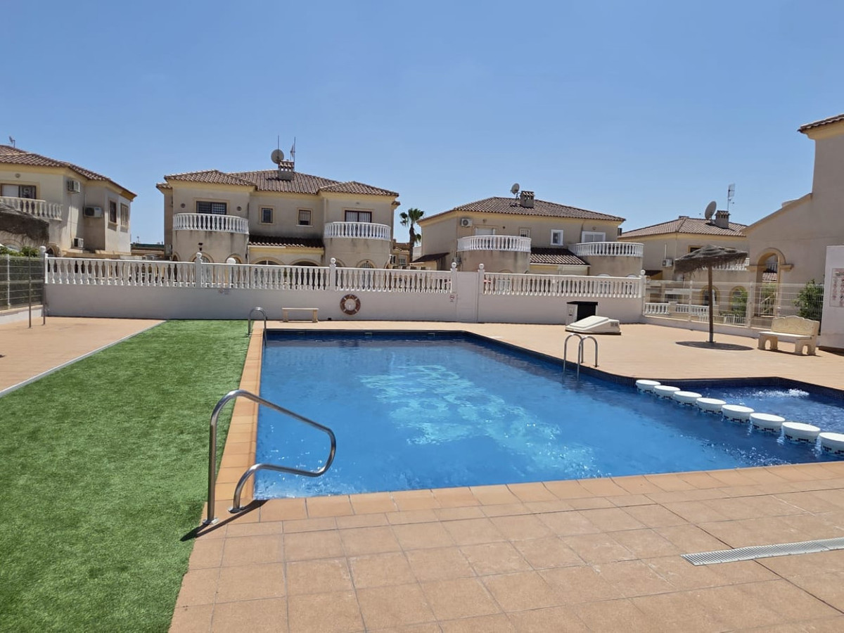 House – Townhouse in Torrevieja