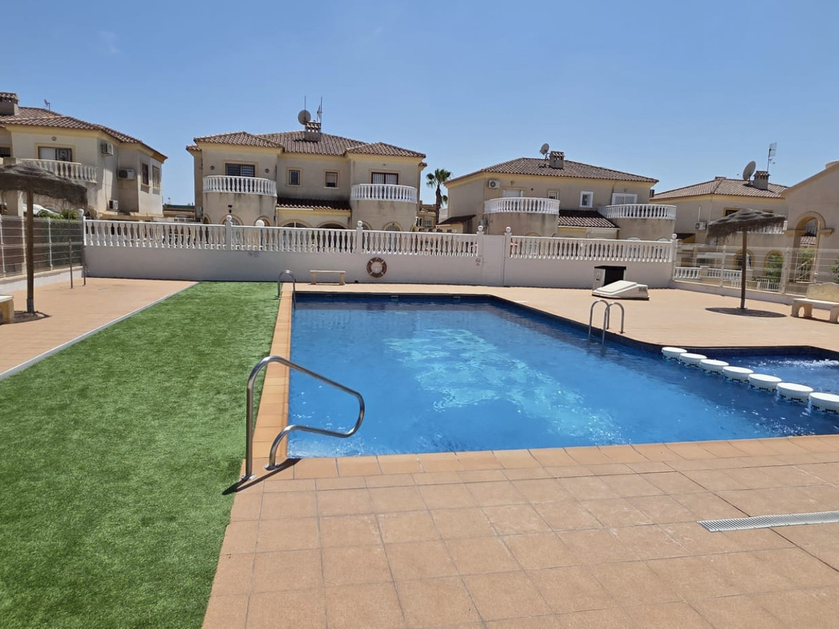 House – Townhouse in Torrevieja