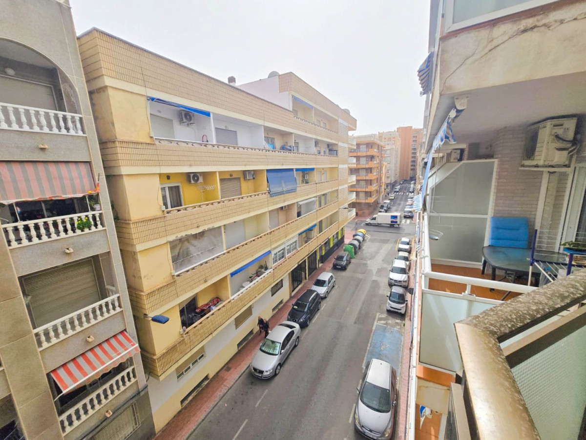Apartment – Ground Floor Apartment in Torrevieja