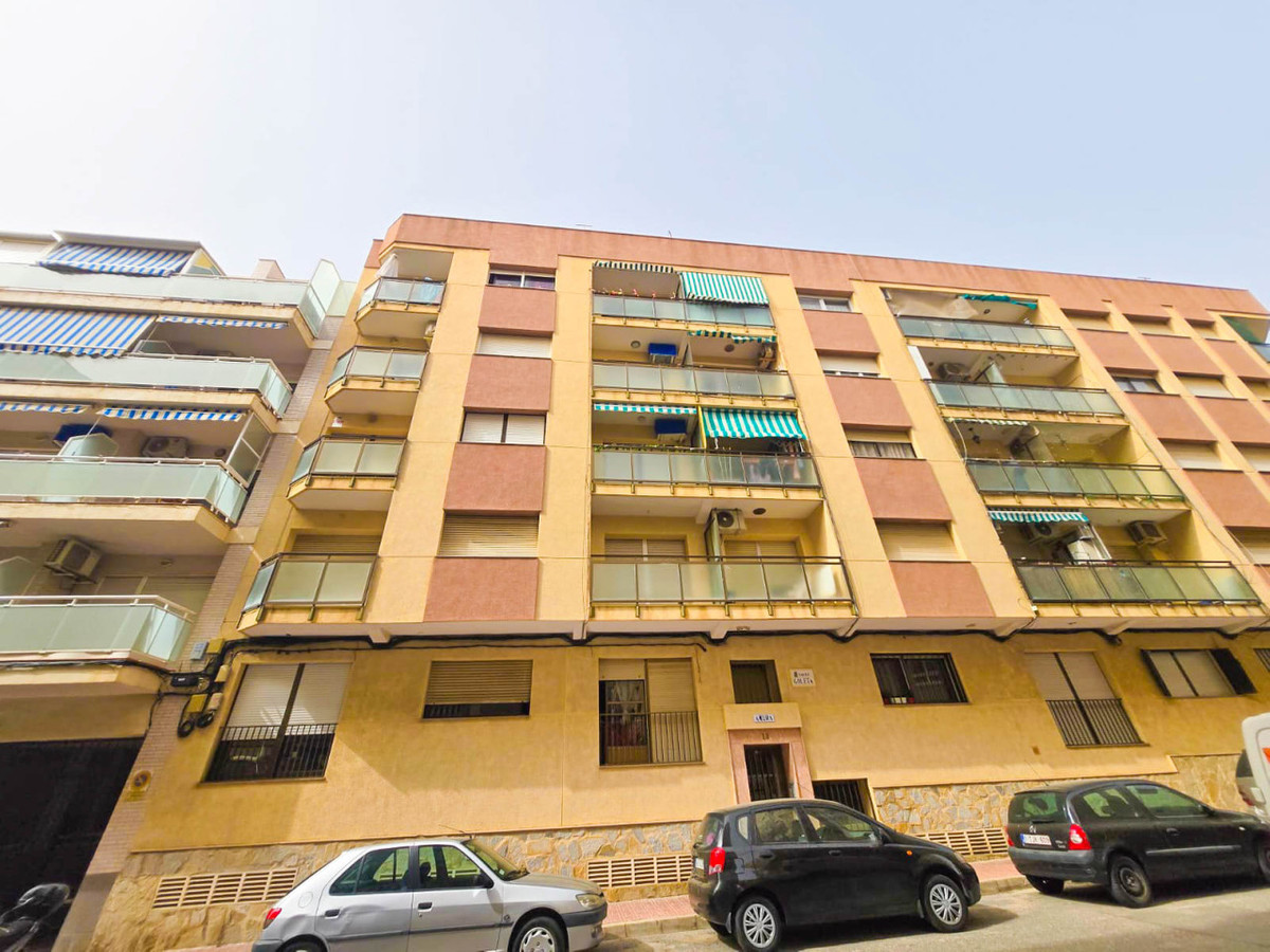 Apartment – Ground Floor Apartment in Torrevieja