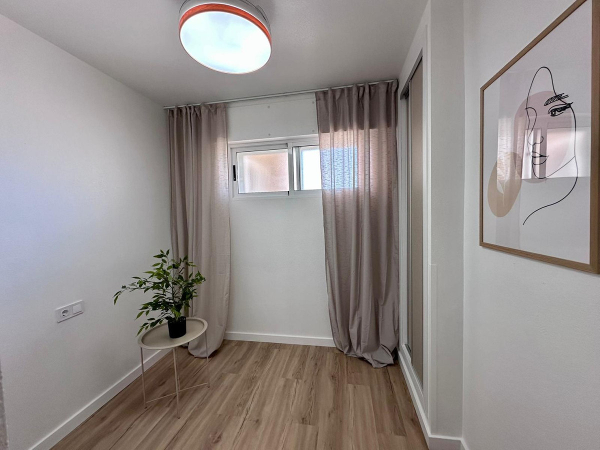 ShowFeedImage Apartment – Middle Floor Apartment in Torrevieja