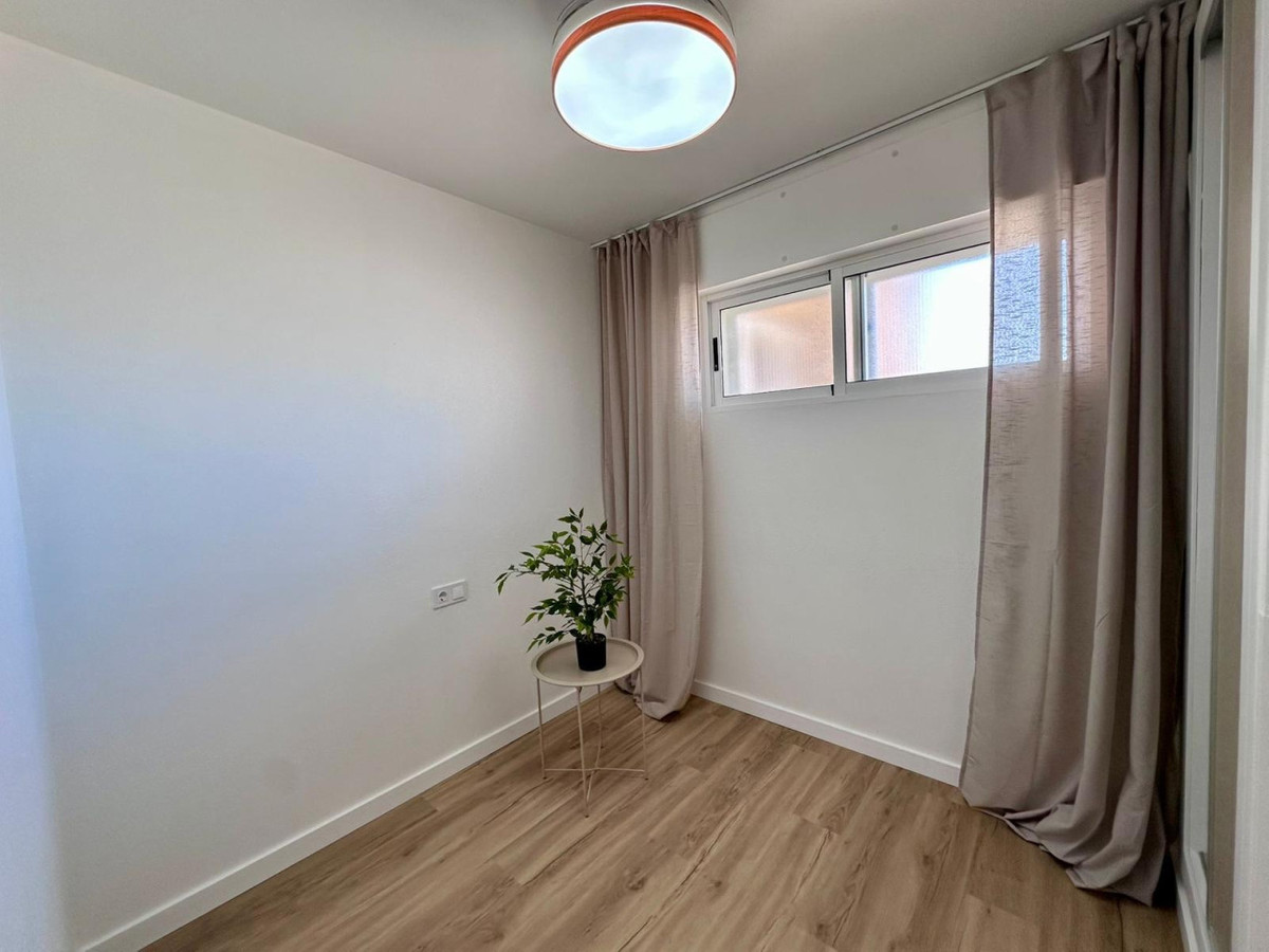 ShowFeedImage Apartment – Middle Floor Apartment in Torrevieja