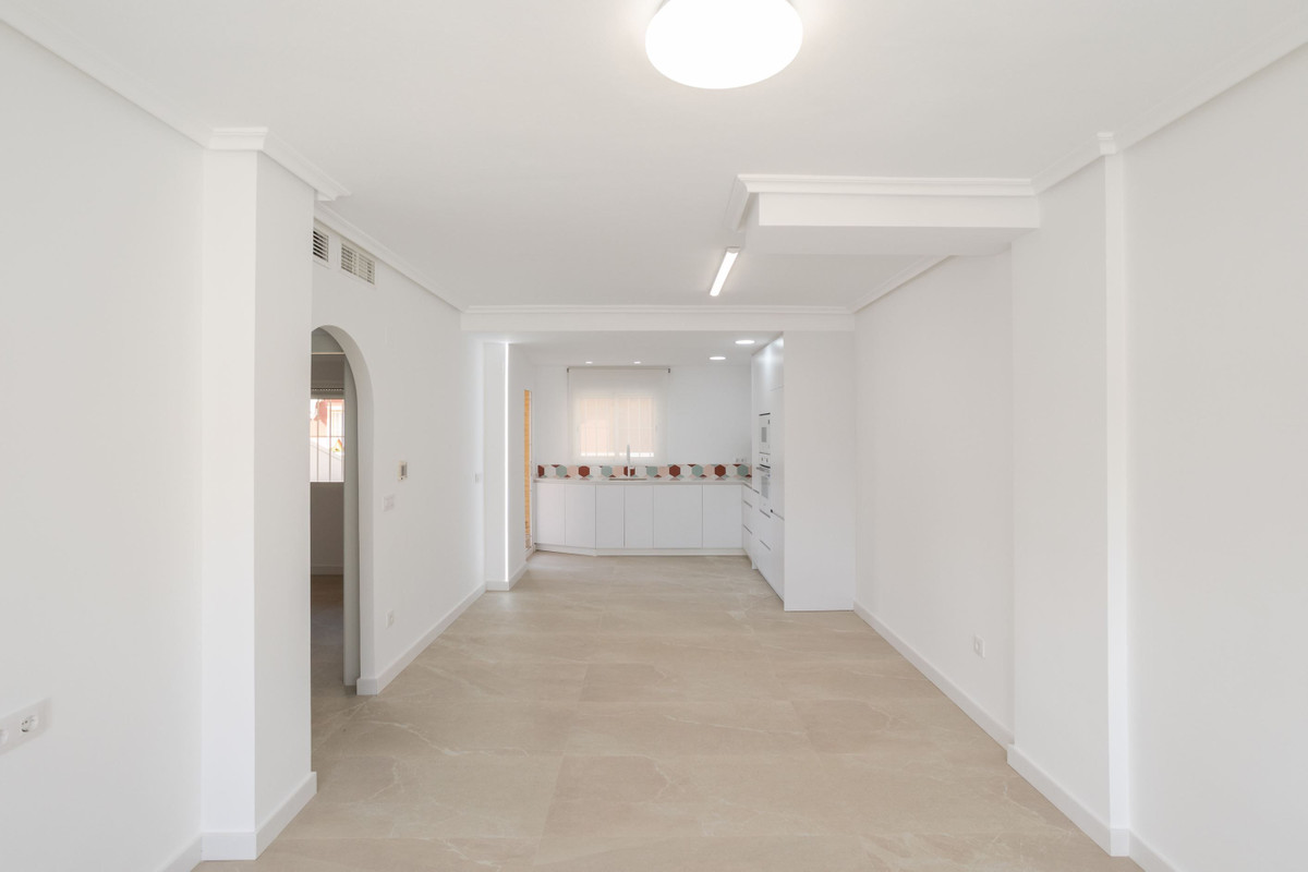 ShowFeedImage Apartment – Middle Floor Apartment in Pilar de la Horadada