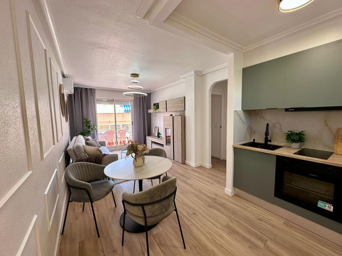 ShowFeedImage Apartment – Middle Floor Apartment in Torrevieja