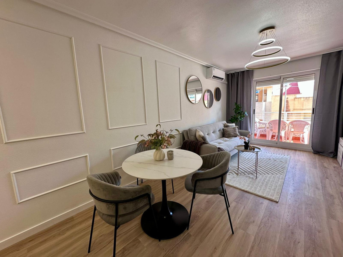 ShowFeedImage Apartment – Middle Floor Apartment in Torrevieja