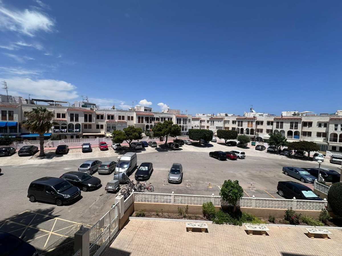 ShowFeedImage Apartment – Middle Floor Apartment in Torrevieja