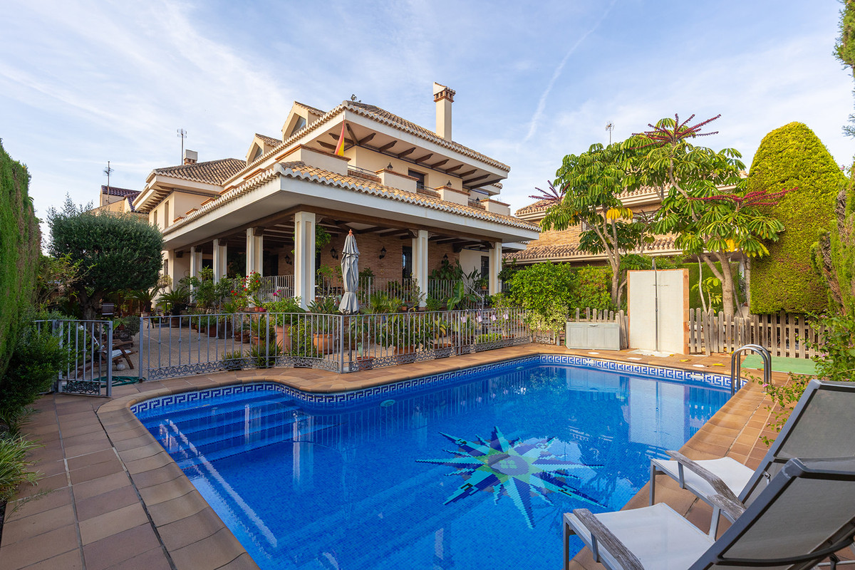 ShowFeedImage House – Detached Villa in Torrevieja