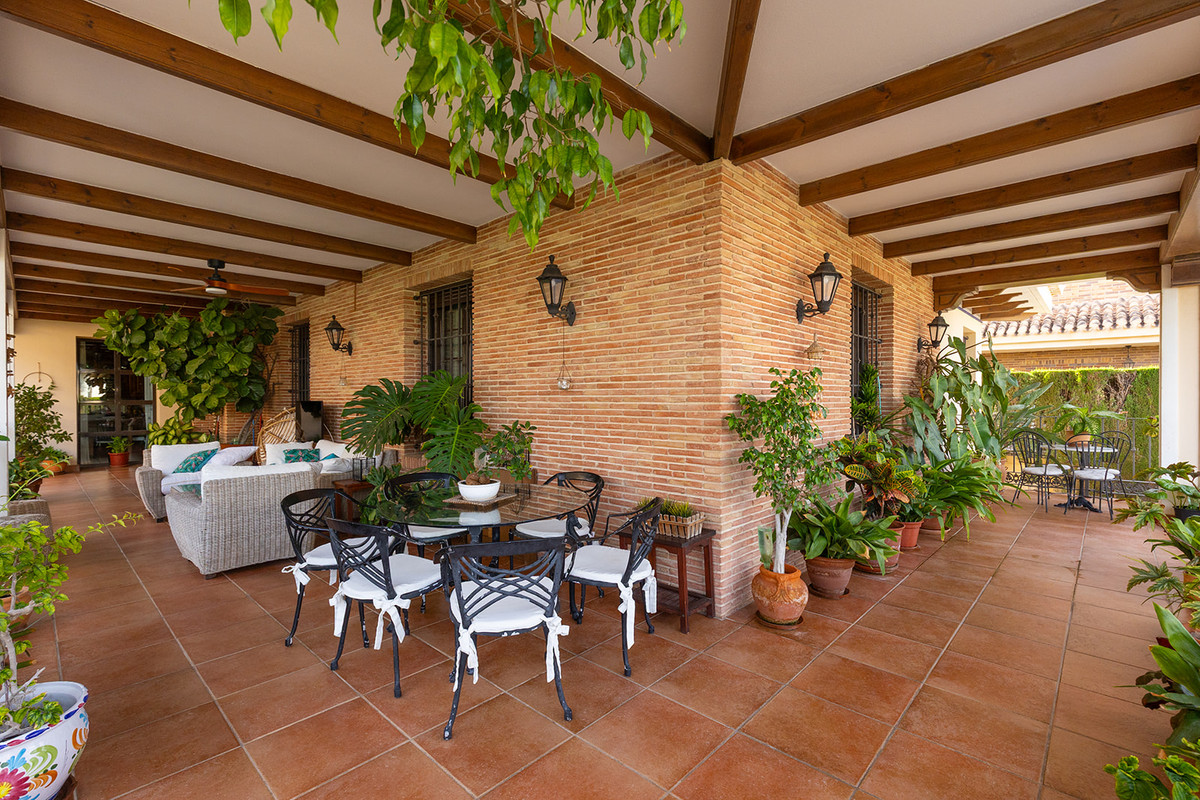 ShowFeedImage House – Detached Villa in Torrevieja