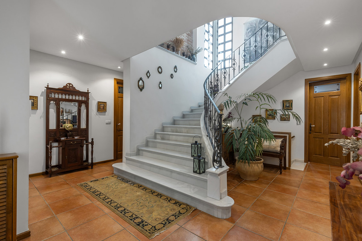 ShowFeedImage House – Detached Villa in Torrevieja