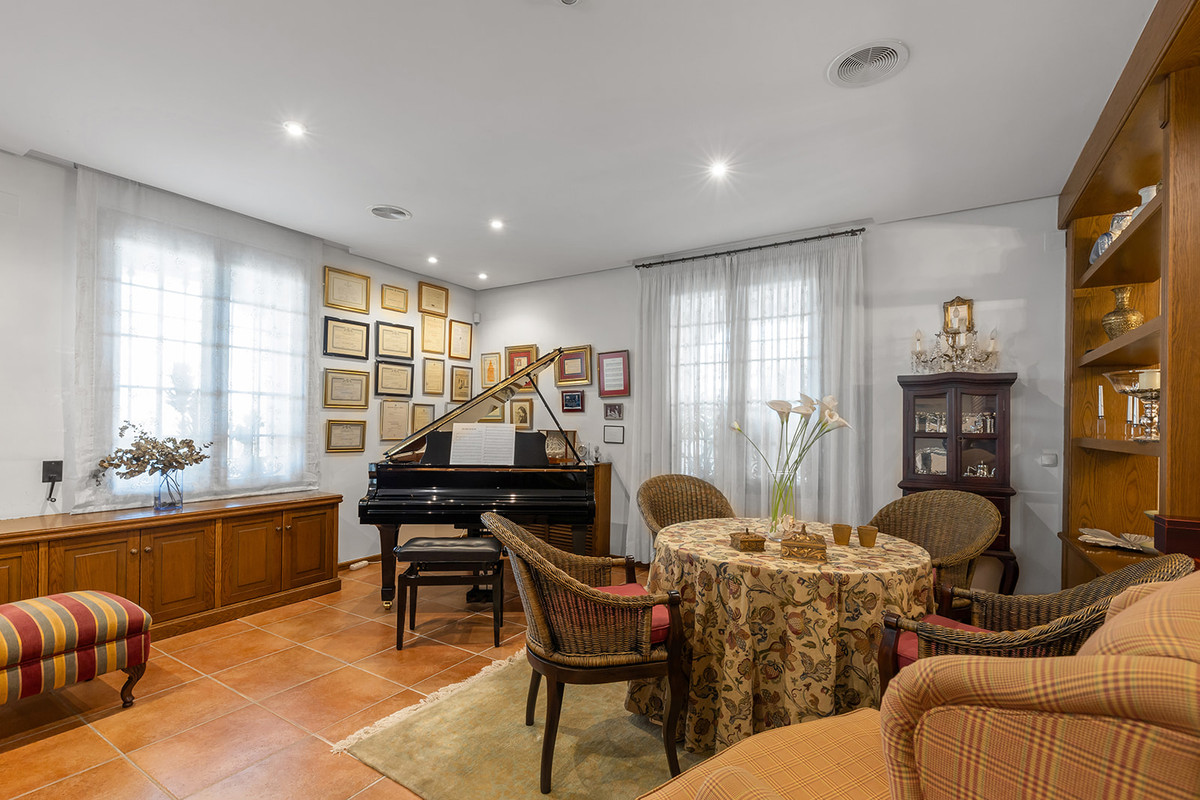 ShowFeedImage House – Detached Villa in Torrevieja
