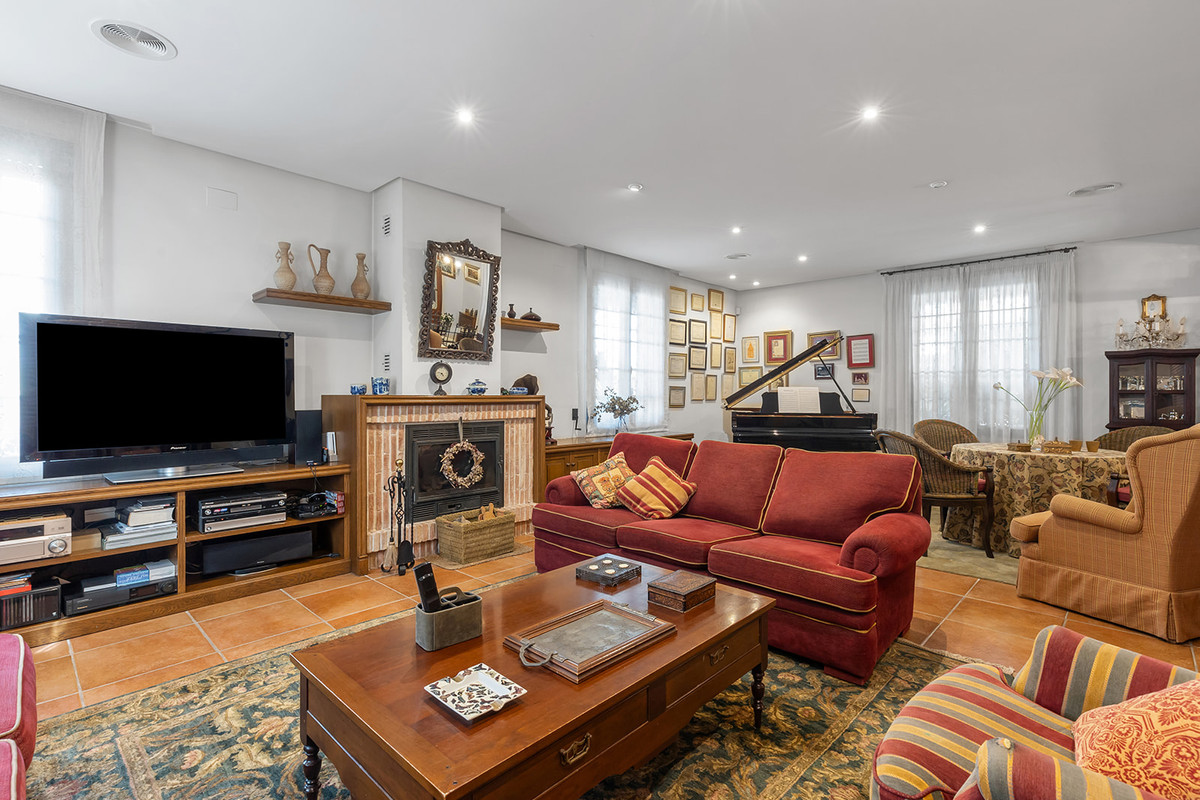 ShowFeedImage House – Detached Villa in Torrevieja