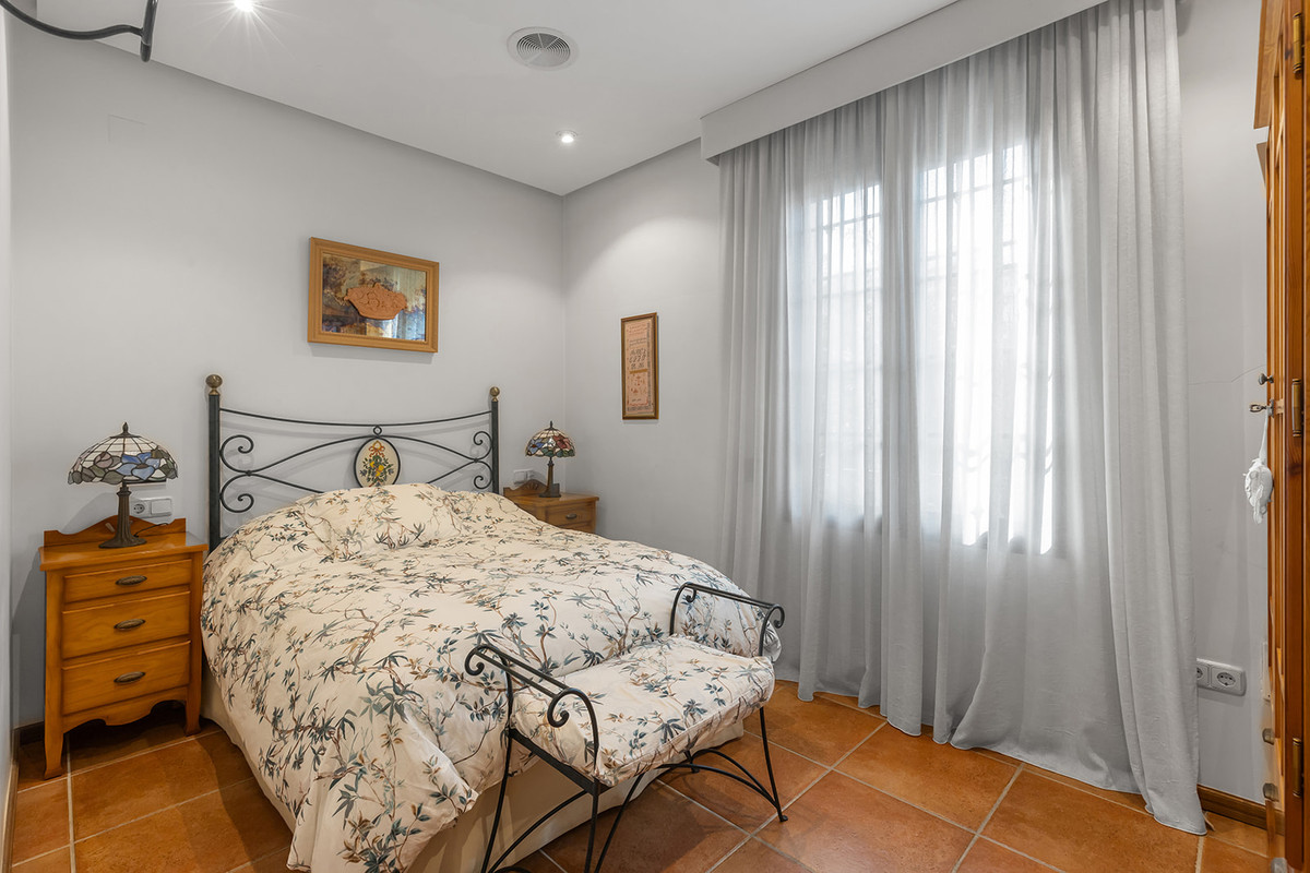 ShowFeedImage House – Detached Villa in Torrevieja