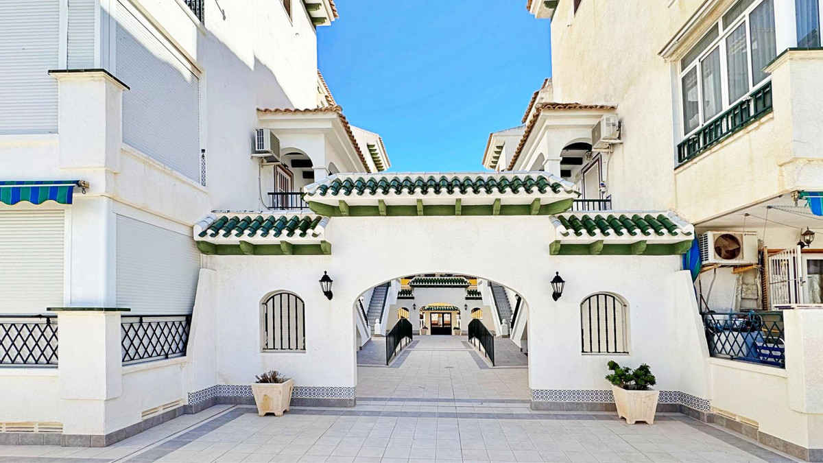 Apartment – Ground Floor Apartment in Torrevieja