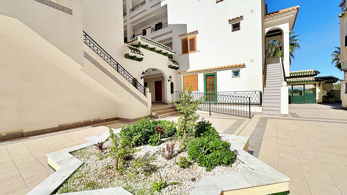 Apartment – Ground Floor Apartment in Torrevieja