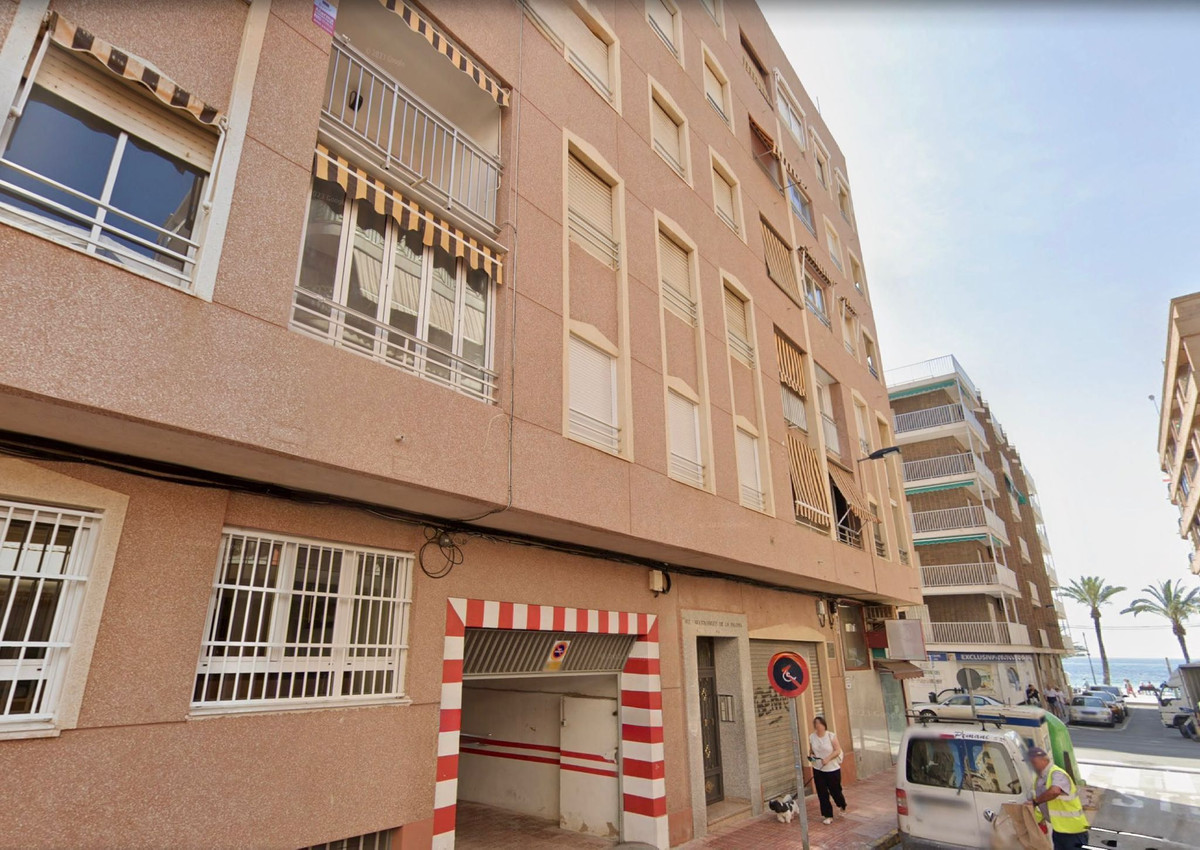 ShowFeedImage Apartment – Middle Floor Apartment in Torrevieja