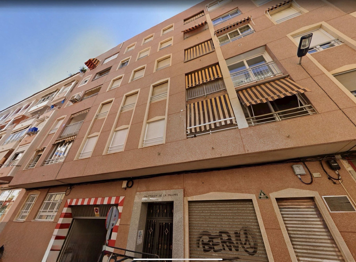 ShowFeedImage Apartment – Middle Floor Apartment in Torrevieja