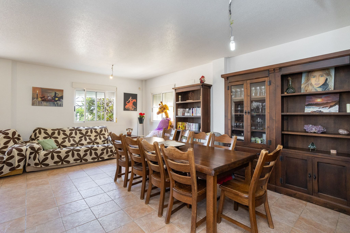 ShowFeedImage House – Detached Villa in Torrevieja