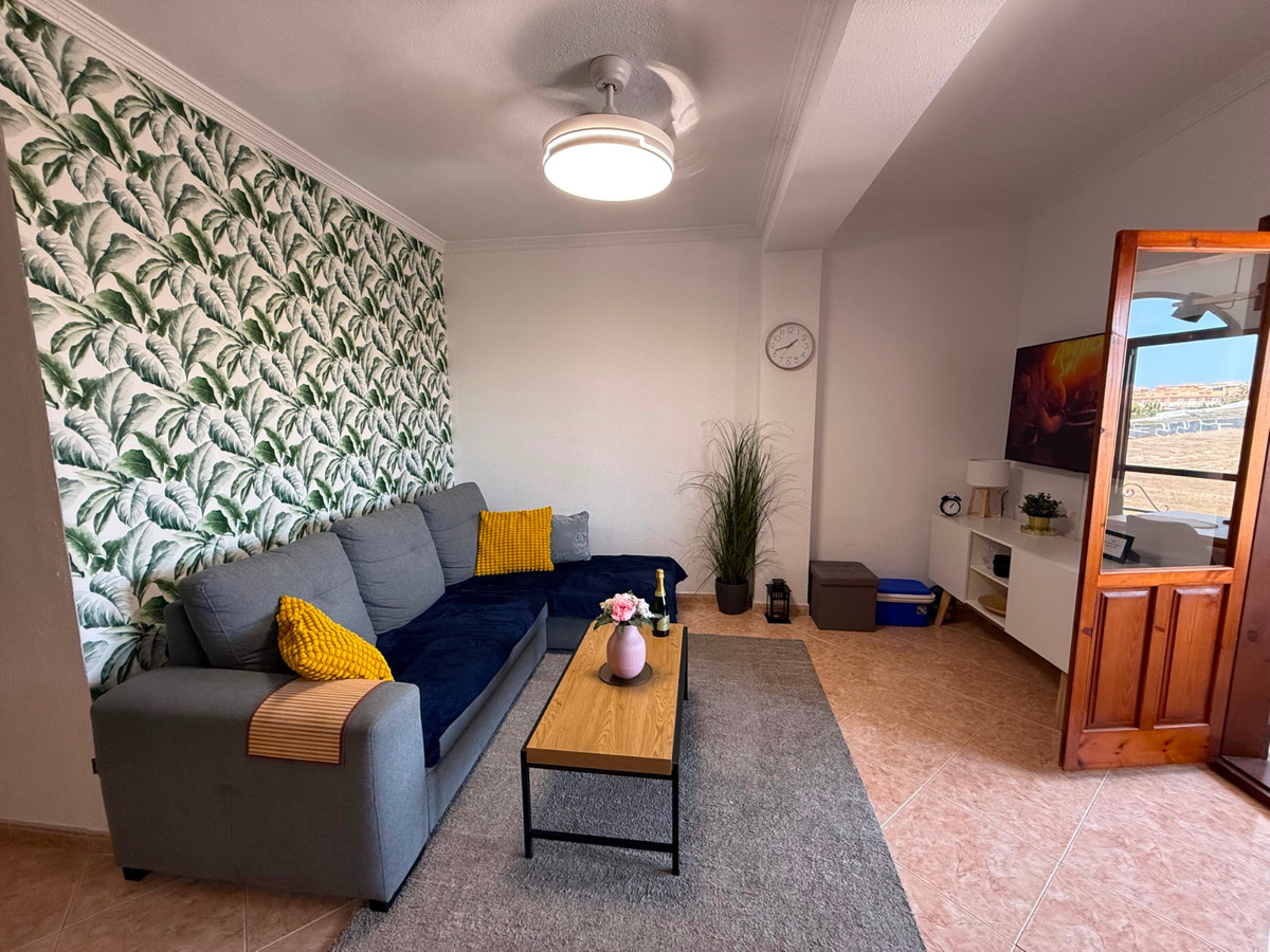 ShowFeedImage Apartment – Middle Floor Apartment in Torrevieja