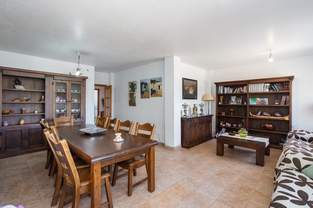 ShowFeedImage House – Detached Villa in Torrevieja