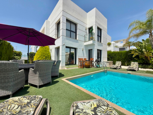 House – Detached Villa in Rojales