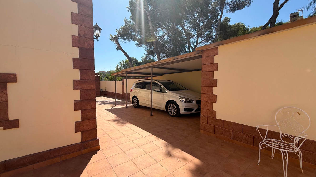 House – Detached Villa in Torrevieja