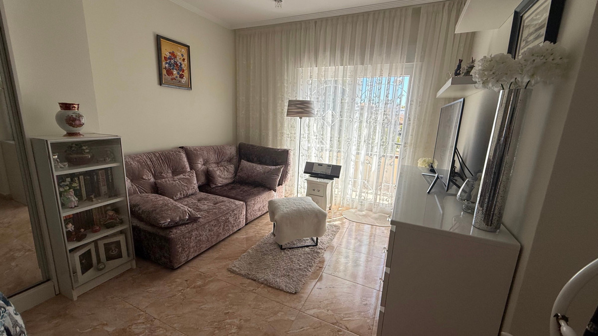 House – Detached Villa in Torrevieja
