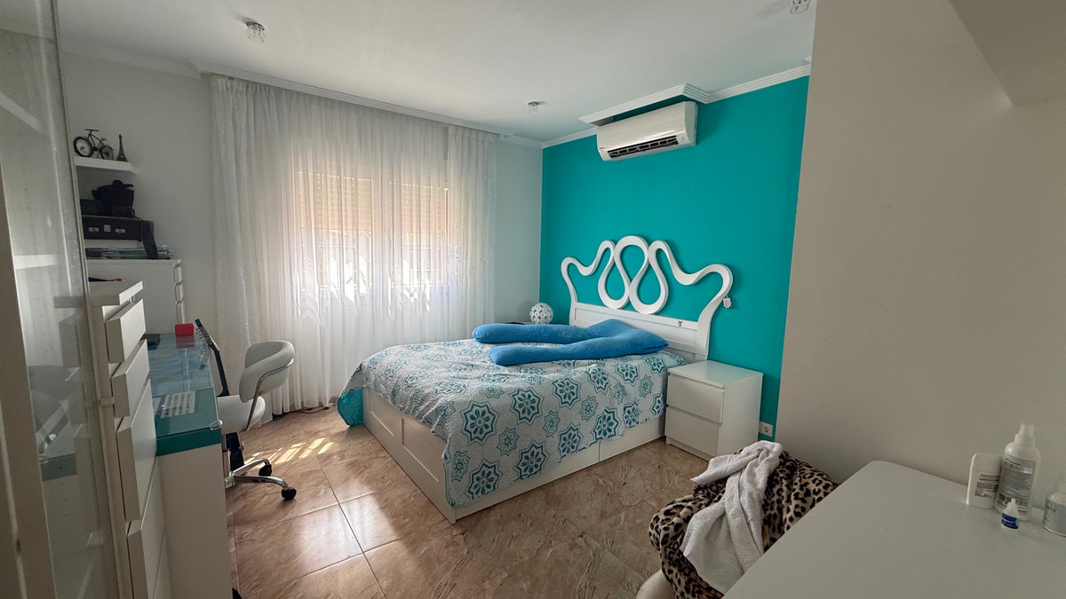 House – Detached Villa in Torrevieja