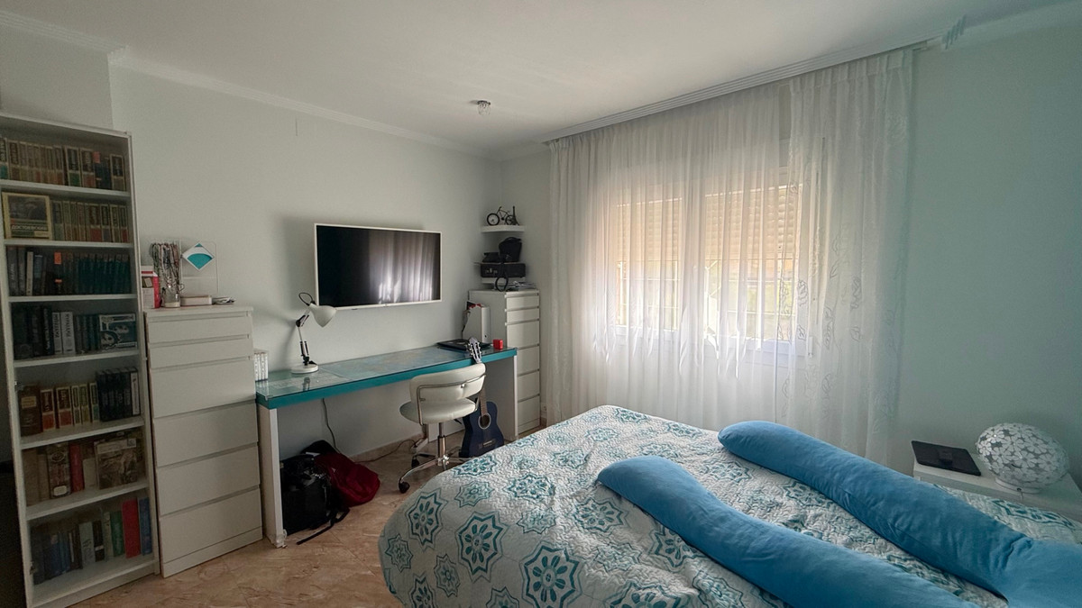 House – Detached Villa in Torrevieja