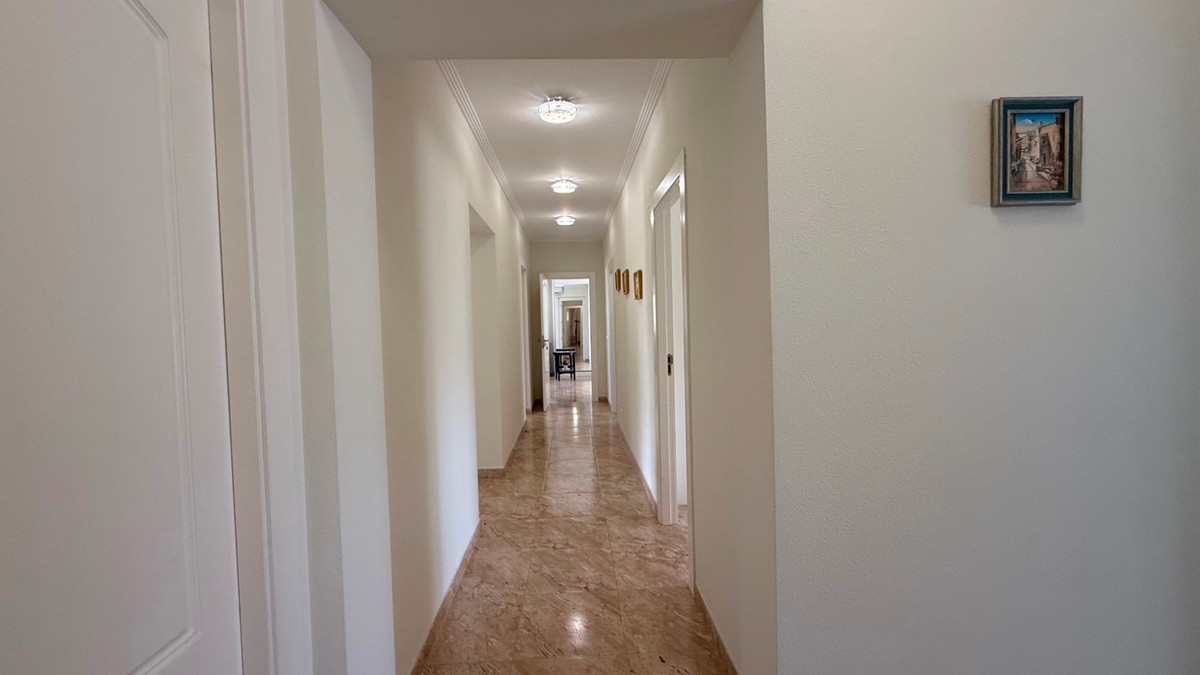 House – Detached Villa in Torrevieja