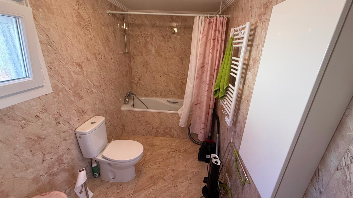 House – Detached Villa in Torrevieja