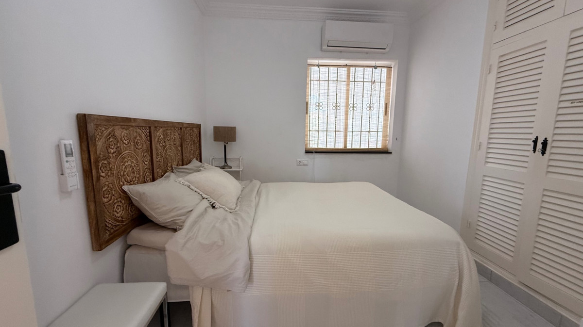 ShowFeedImage House – Detached Villa in Torrevieja
