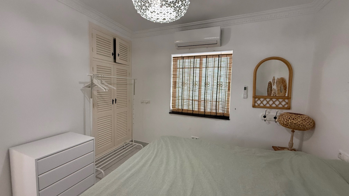 ShowFeedImage House – Detached Villa in Torrevieja