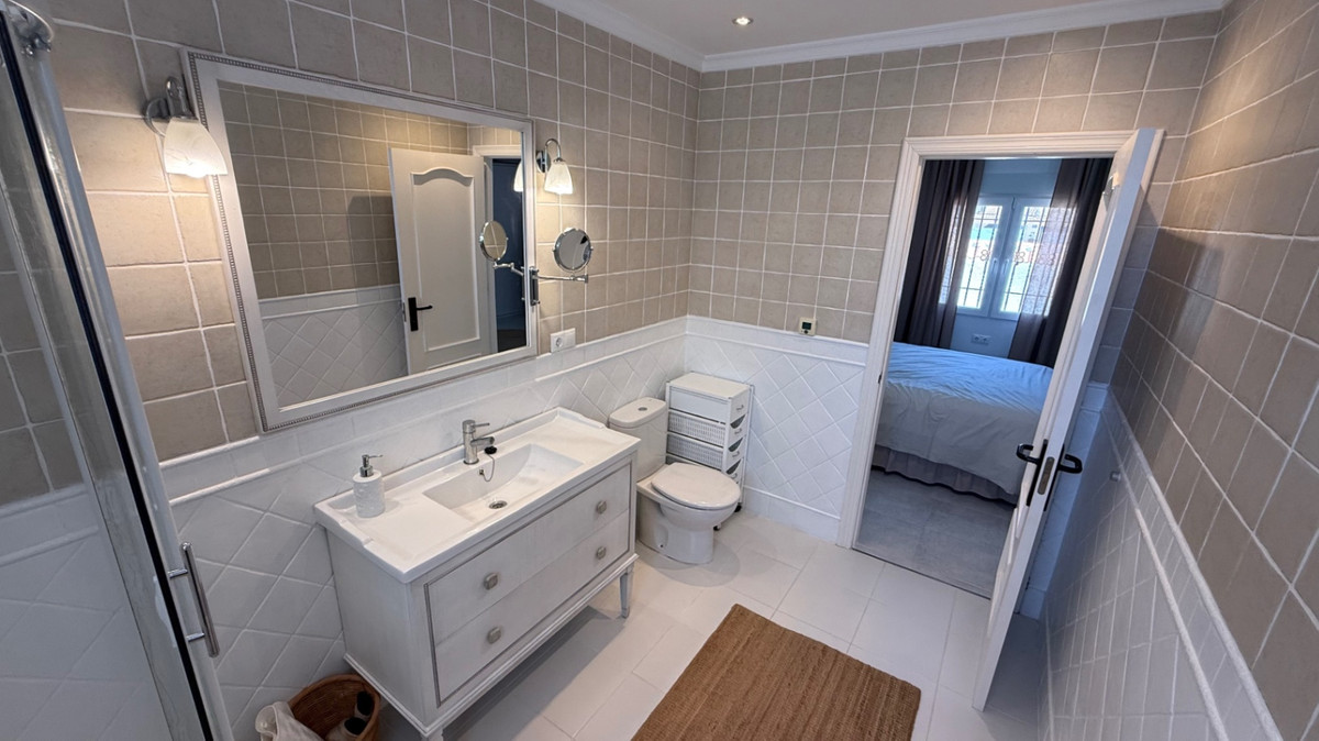 ShowFeedImage House – Detached Villa in Torrevieja