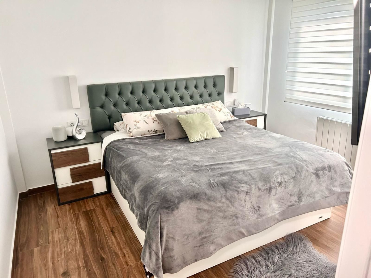 Apartment – Middle Floor Apartment in Alicante City