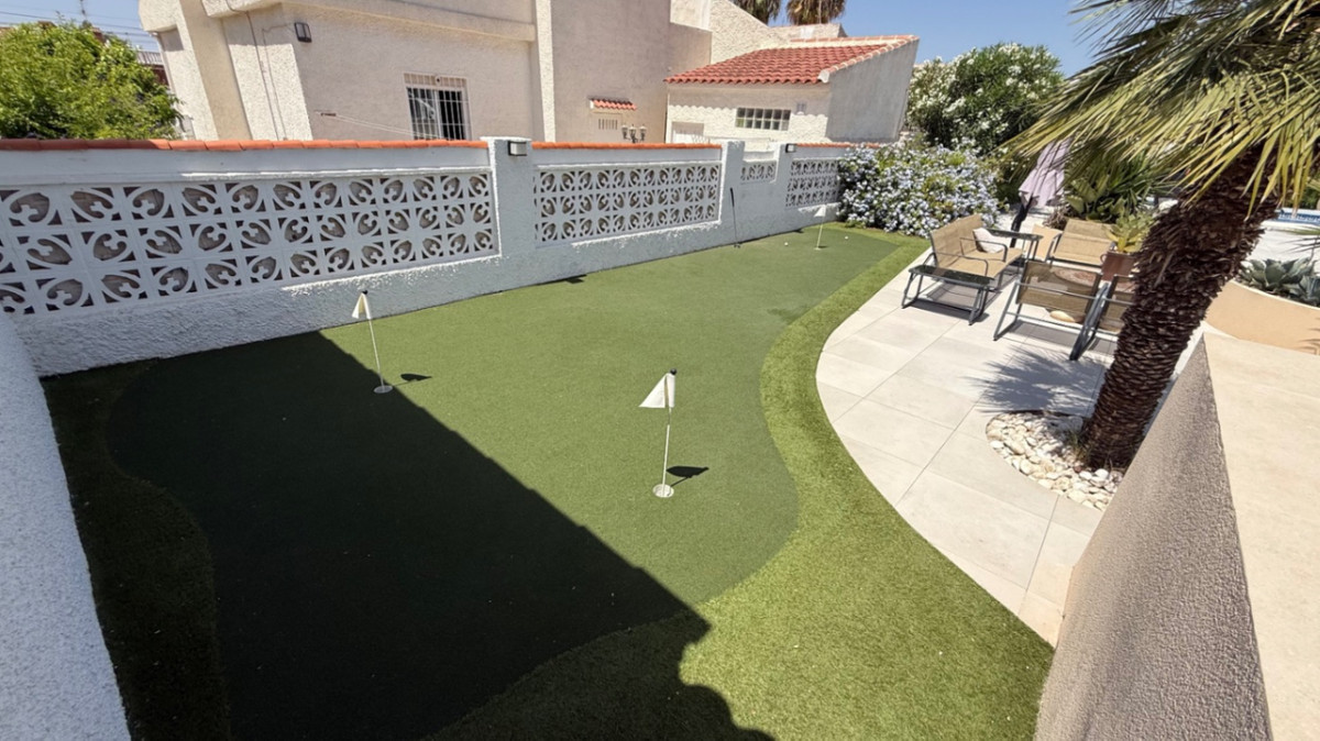 ShowFeedImage House – Detached Villa in Torrevieja