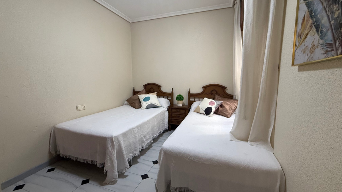 ShowFeedImage Apartment – Middle Floor Apartment in Torrevieja
