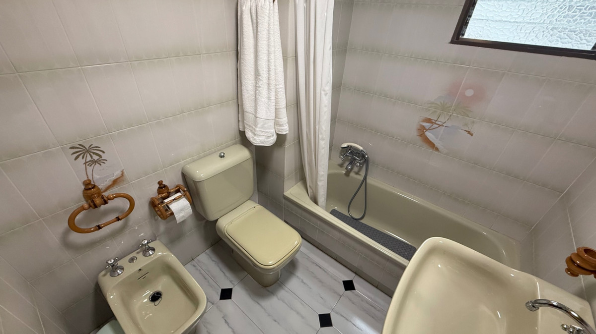 ShowFeedImage Apartment – Middle Floor Apartment in Torrevieja