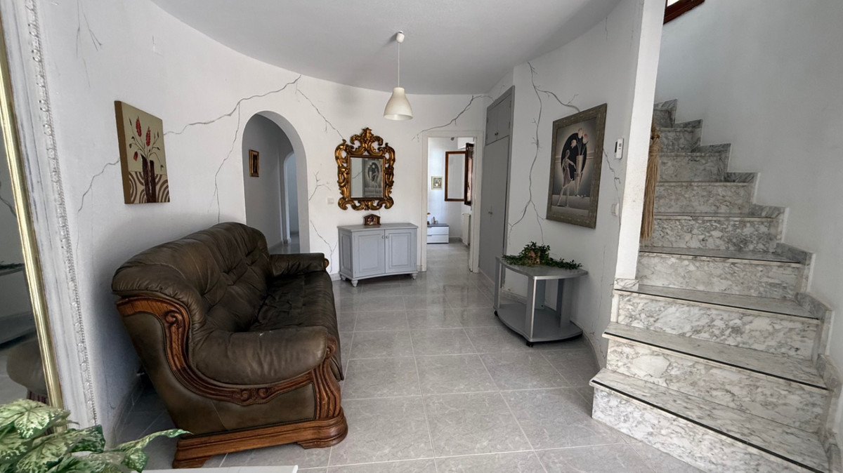ShowFeedImage House – Detached Villa in Orihuela