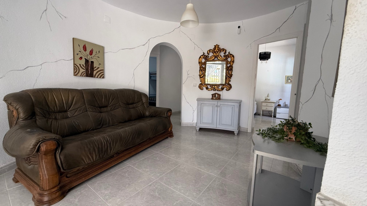 ShowFeedImage House – Detached Villa in Orihuela