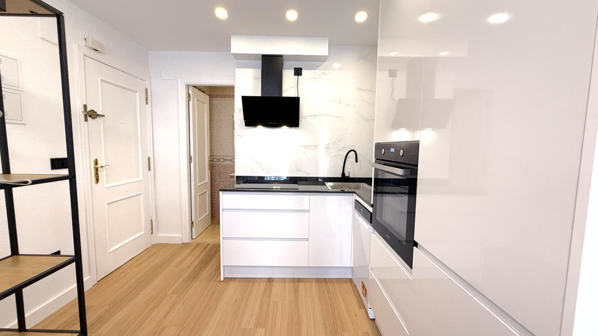 Apartment – Middle Floor Apartment in Torrevieja