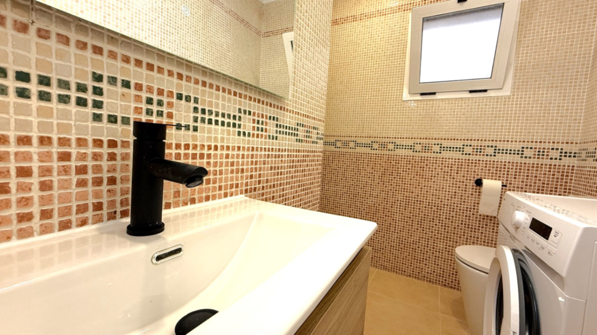 Apartment – Middle Floor Apartment in Torrevieja