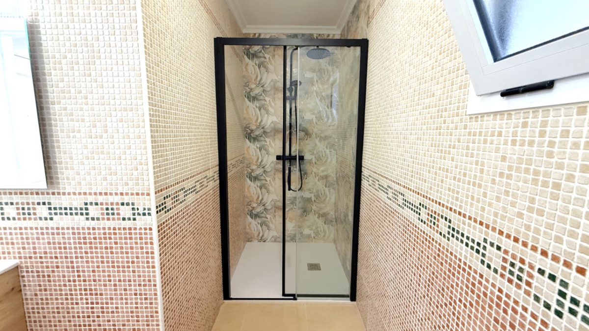 Apartment – Middle Floor Apartment in Torrevieja