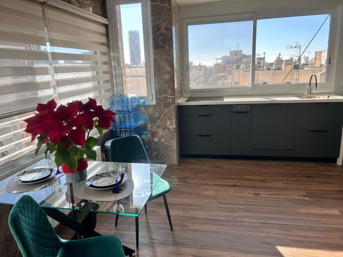 Apartment – Middle Floor Apartment in Alicante City