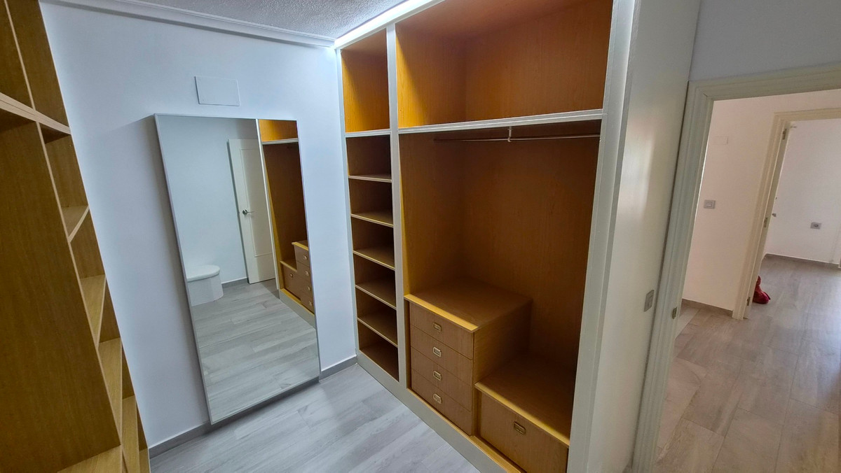 ShowFeedImage Apartment – Middle Floor Apartment in Torrevieja