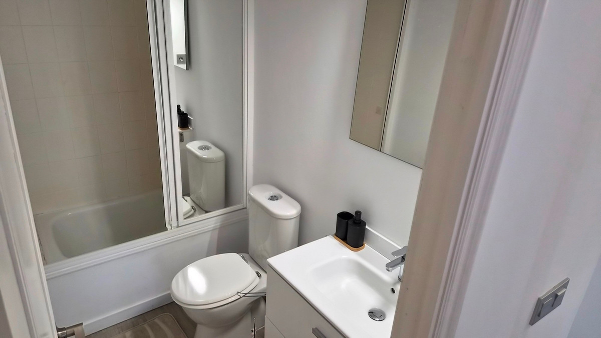 ShowFeedImage Apartment – Middle Floor Apartment in Torrevieja