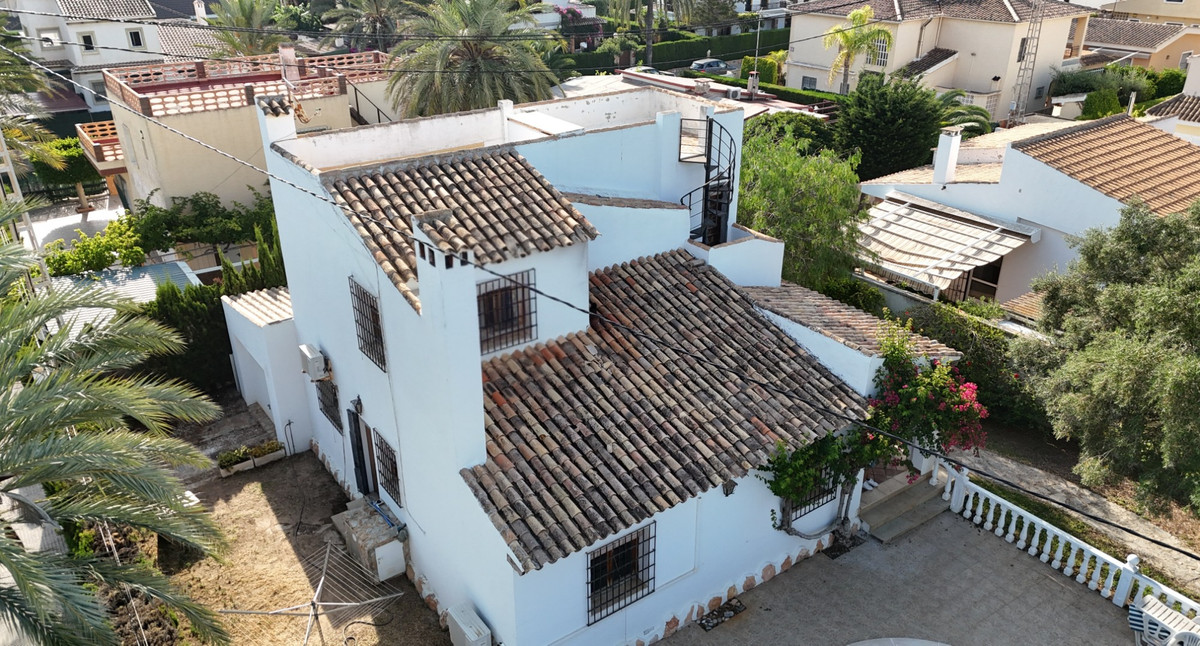 ShowFeedImage House – Detached Villa in Orihuela